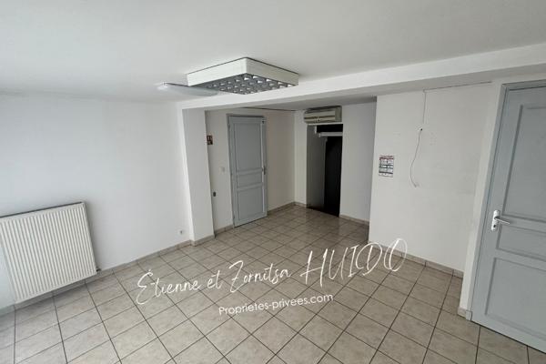 Immeuble  7 pièce(s) 146 m2