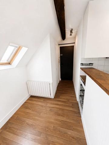 Location                                                      Appartement
                        
                     2 pièces                      35 m2                     à Houdan