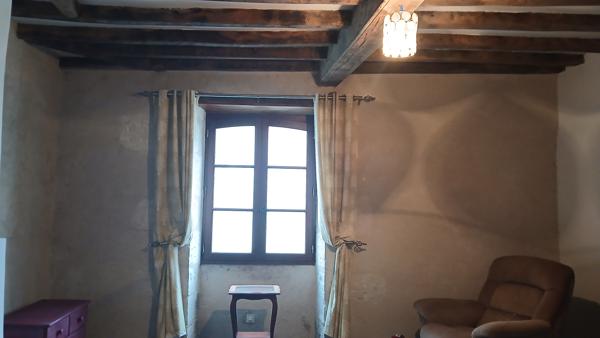 Maison authentique, 4 chambres, cours fermée