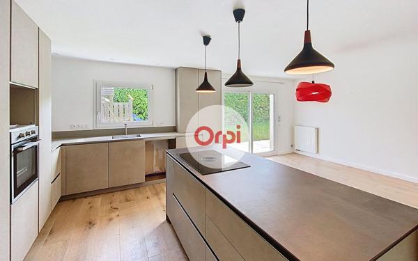 Maison à vendre    6 pièces •  Vannes