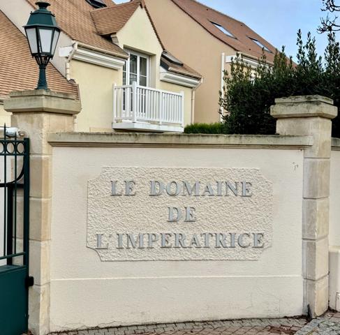 Rueil-Malmaison – Quartier Buzenval - Maison familiale 190m², 5 chambres dans un domaine privé