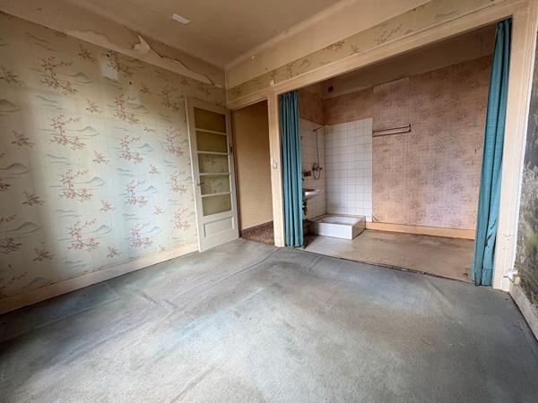 Appartement Lyon 2 pièces à rénover