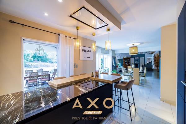 SIMIANE COLLONGUE - MAISON CONTEMPORAINE- 220m² - T6 - PLAIN PIED - PISCINE - TERRAIN 4 000m² - VUE DEGAGEE -  1 480 000 