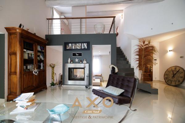 SIMIANE COLLONGUE - MAISON CONTEMPORAINE- 220m² - T6 - PLAIN PIED - PISCINE - TERRAIN 4 000m² - VUE DEGAGEE -  1 480 000 