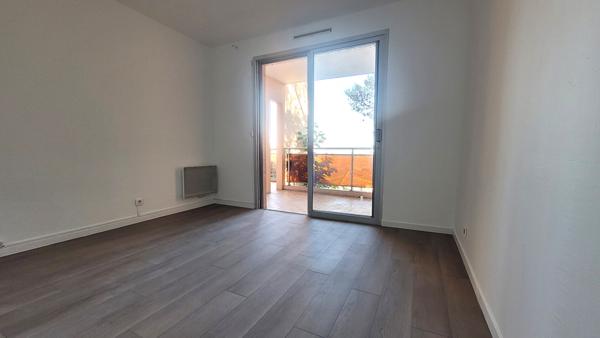 Appartement Grasse 2 pièces 50.97 m2, terrasse