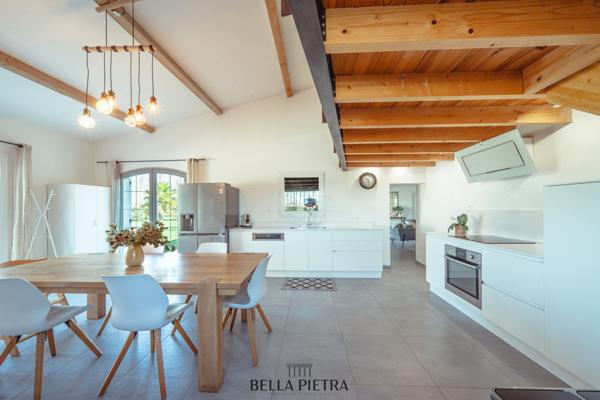 Aimargues (30470) Propriété 6 chambres - Proche Aimargues - Potentiel touristique