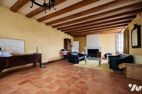 ROCHECORBON – 10 MIN DE TOURS
Maison familiale au cœur des vignes - 5 chambres - Parc de 3 410 m²