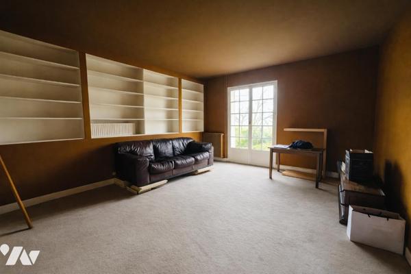 ROCHECORBON – 10 MIN DE TOURS
Maison familiale au cœur des vignes - 5 chambres - Parc de 3 410 m²