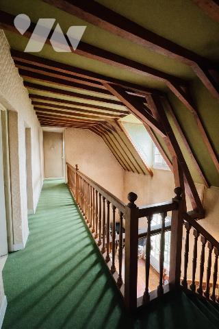 ROCHECORBON – 10 MIN DE TOURS
Maison familiale au cœur des vignes - 5 chambres - Parc de 3 410 m²