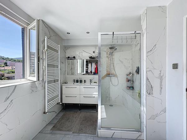 Maison 6 pièces - 190 m²