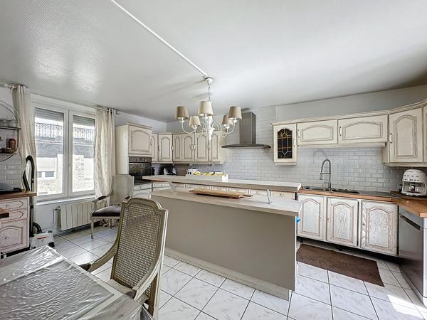 Maison 6 pièces - 190 m²