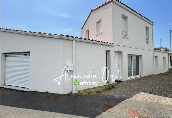 Maison
         4 pièces
        - 80 m² 330 000 € *