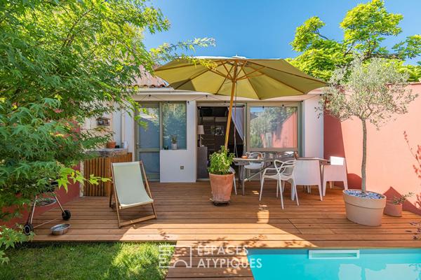 L’échoppe rénovée avec piscine et dépendance
