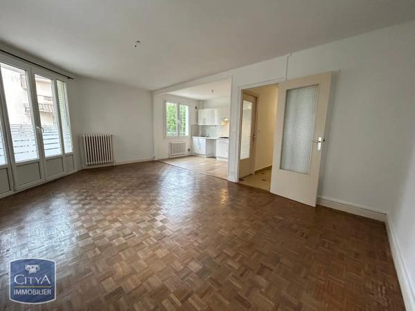 Appartement à louer 3 pièces 76.07m²