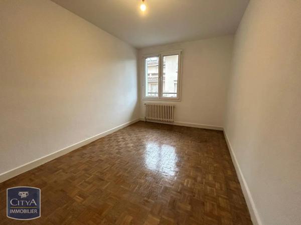 Appartement à louer 3 pièces 76.07m²