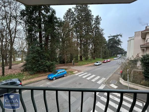 Appartement à louer 3 pièces 76.07m²