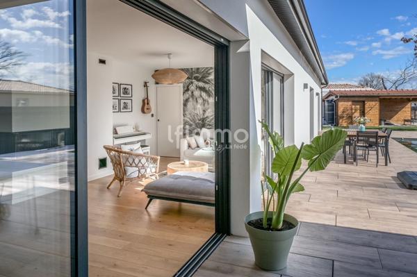 Demeure contemporaine avec piscine, spa et studio indépendant