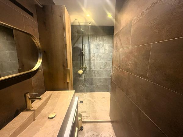 Maison Leon 5 pièces 145 m2
