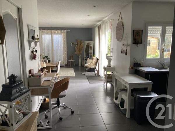 Maison à vendre  5 pièces - 97 m2 ECHILLAIS - 17