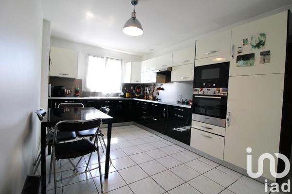 Maison à vendre 7 pièces 175 m² Lésigny