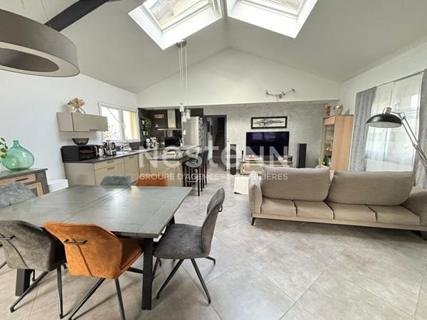 Nestenn Igny, maison quartier Gommonvilliers proche commerces de Place de la Ferme et des axes routiers A6/A10/N118/A86, RER C/V /B et du plateau de Saclay et Vélizy Ecole Jules Ferry ,collège Emile Zola, Lycée international