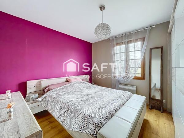 Au calme, à deux pas des commodités et des écoles, découvrez ce véritable havre de paix !