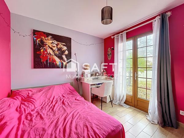 Au calme, à deux pas des commodités et des écoles, découvrez ce véritable havre de paix !