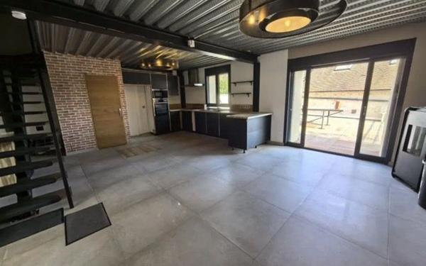 Maison à vendre    3 pièces •  Ambleville