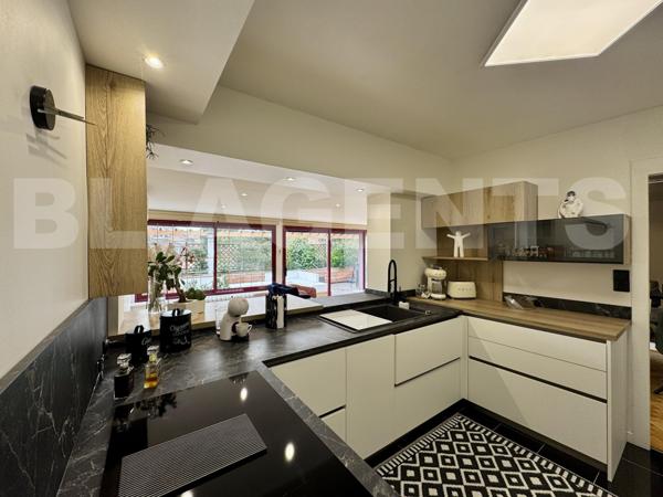 Appartement 4 pièce(s) 139 m2