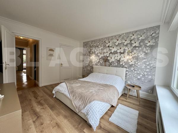 Appartement 4 pièce(s) 139 m2