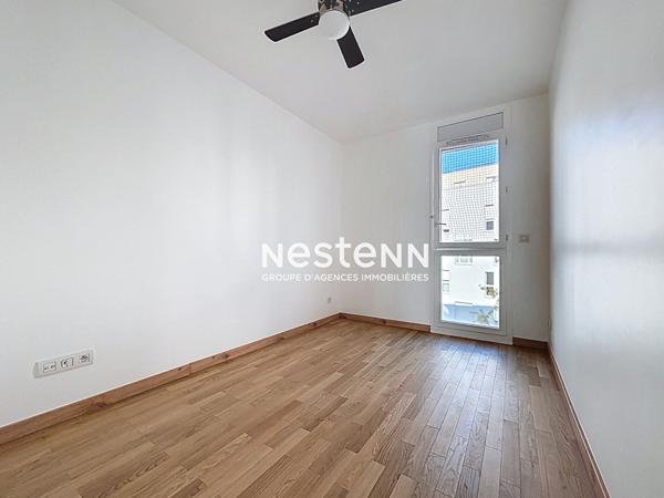 ISSY LES MOULINEAUX - FORT D'ISSY - Vente appartement 3 pièces traversant de 68,01 m² avec une terrasse orienté Sud/Ouest et vue dégagée