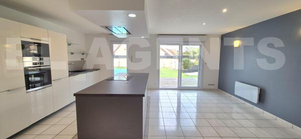 Maison familiale avec piscine chaufée 8 pièces – 125 m² – 6 chambres – Saint-Georges-du-Bois