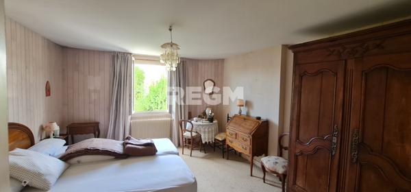 Rochefort (17300) EXCEPTIONNEL MAISON 5 pièces 3 chambres 120 m² - 17300 Rochefort - Une oasis de verdure au coeur du centre-vil