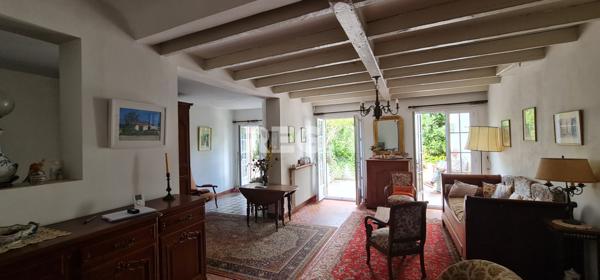 Rochefort (17300) EXCEPTIONNEL MAISON 5 pièces 3 chambres 120 m² - 17300 Rochefort - Une oasis de verdure au coeur du centre-vil