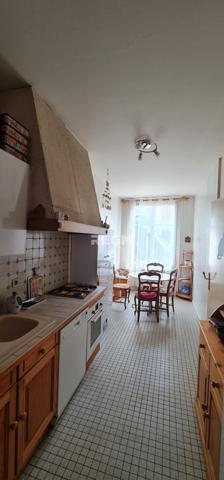 Rochefort (17300) EXCEPTIONNEL MAISON 5 pièces 3 chambres 120 m² - 17300 Rochefort - Une oasis de verdure au coeur du centre-vil