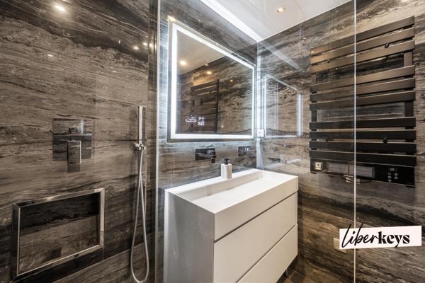 Prado – Résidence Montcalm | Appartement rénové 115 m², séjour 63 m², terrasse