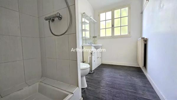 Vente                                                      Maison
                        
                     6 pièces                      141 m2                     à Sucy-en-Brie