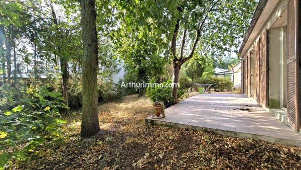 Vente                                                      Maison
                        
                     6 pièces                      141 m2                     à Sucy-en-Brie