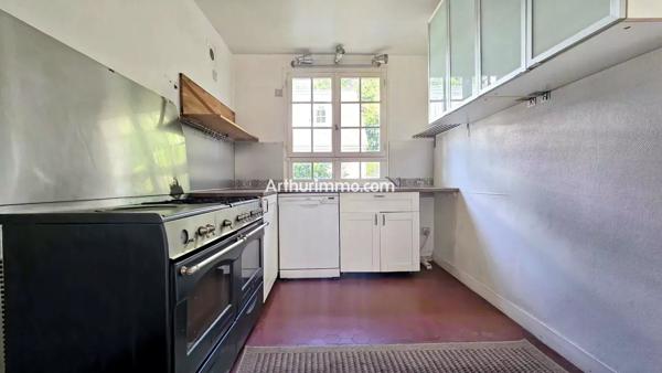 Vente                                                      Maison
                        
                     6 pièces                      141 m2                     à Sucy-en-Brie