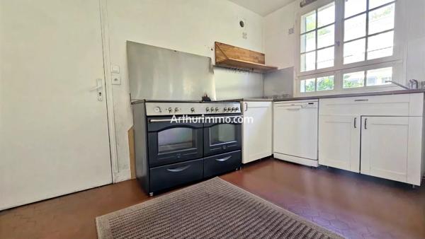 Vente                                                      Maison
                        
                     6 pièces                      141 m2                     à Sucy-en-Brie