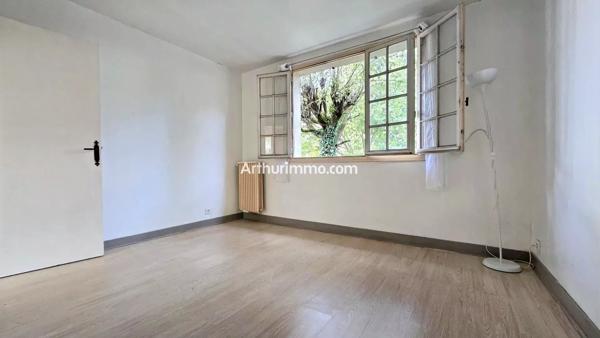 Vente                                                      Maison
                        
                     6 pièces                      141 m2                     à Sucy-en-Brie