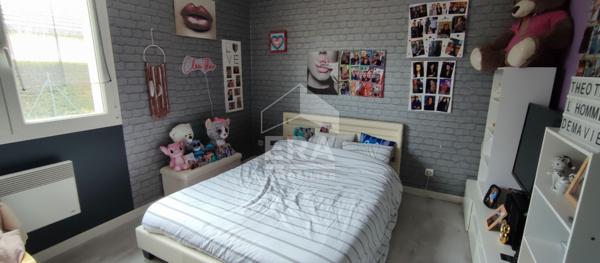 Maison  plain-peid Dole 5 pièce(s) 125 m2 quartier résidentiel , 4 chambres, garages