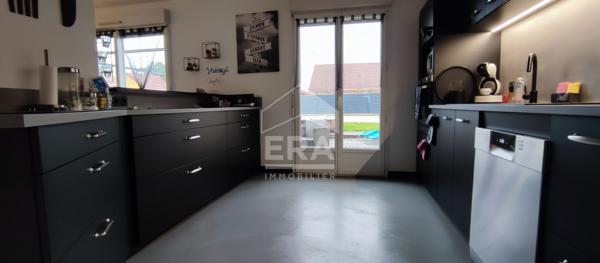 Maison  plain-peid Dole 5 pièce(s) 125 m2 quartier résidentiel , 4 chambres, garages