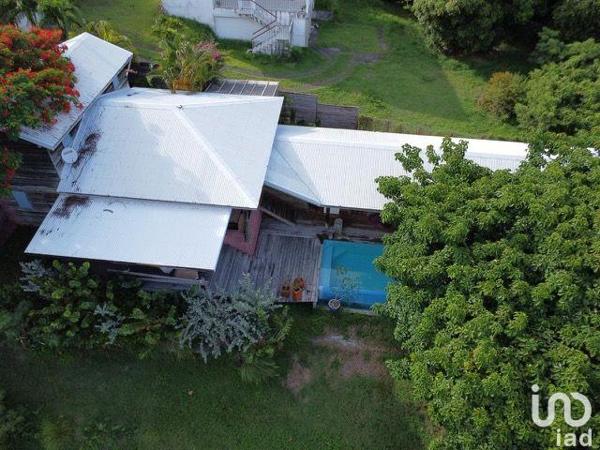 House for sale 4 rooms 120 m² Saint-François