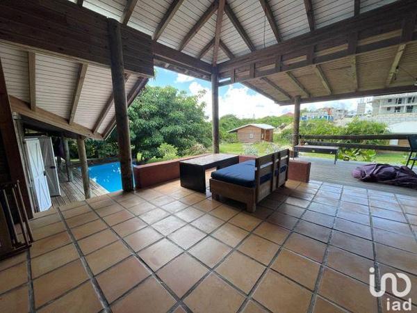 House for sale 4 rooms 120 m² Saint-François