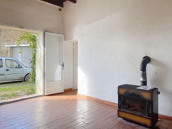 Appartement dans une ancienne ferme Villelaure 4 pièce(s) 85 m2