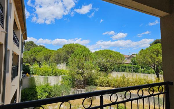 Appartement à vendre    3 pièces • 45 m2 Uzès