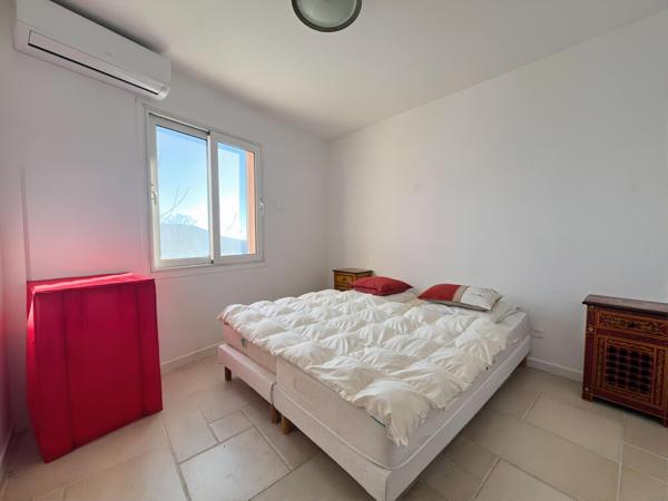 Maison d'exception 244m² à Bargemon : Vue Panoramique et Piscine