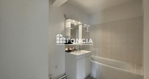 Location Appartement 2 pièces 52.04 m² - Canteleu 76380