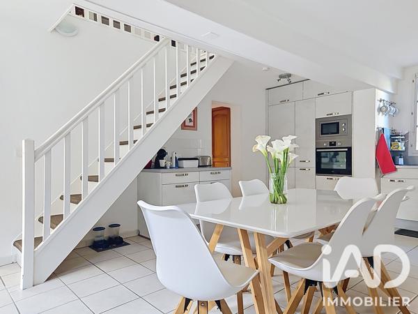 Maison à vendre 5 pièces 114 m² Saint-Julien-du-Sault